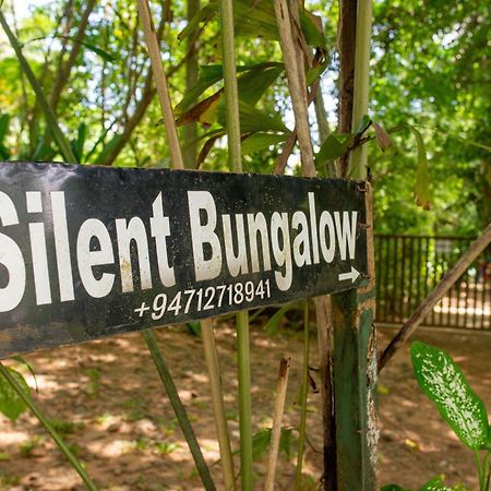 Silent Bungalow Uda Walawe Extérieur photo