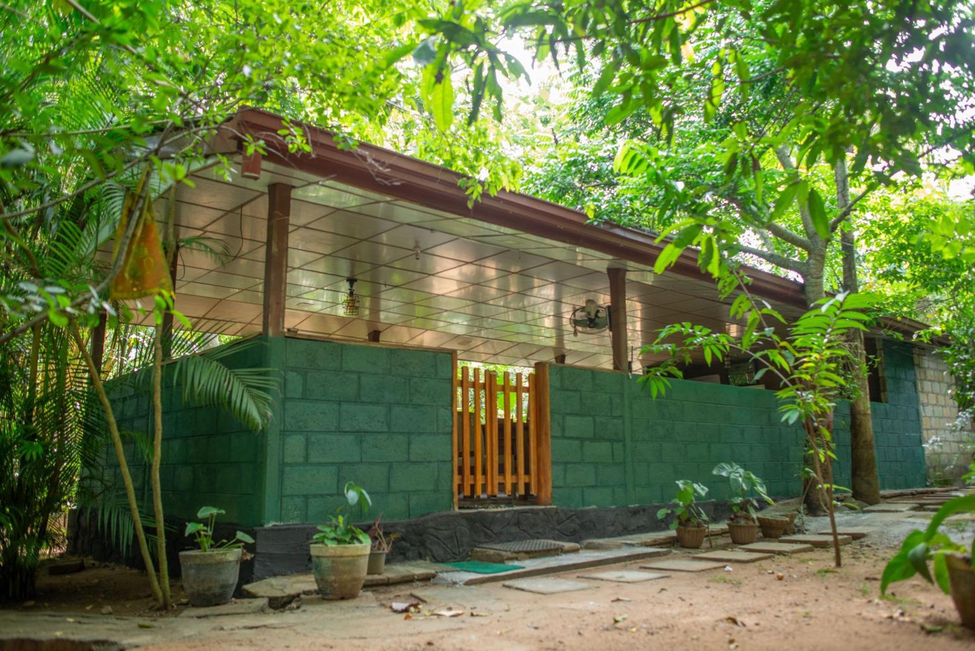 Silent Bungalow Uda Walawe Extérieur photo